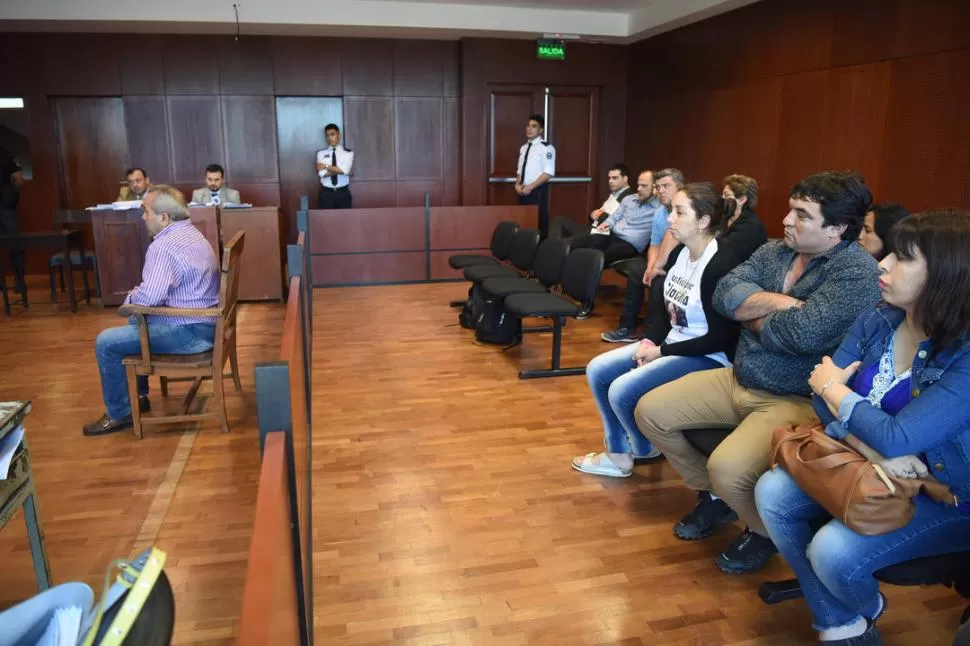 ATENTOS. Los familiares de la víctima, durante la última jornada del juicio. la gaceta / foto de Analía Jaramillo