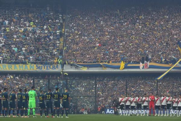 Gran recibimiento para Boca y un minuto de silencio por los fallecidos en la ruta