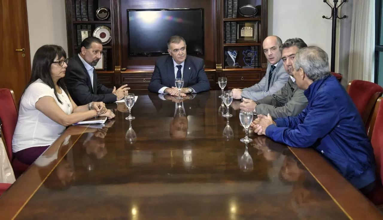 Acuerdan el proyecto para que docentes sean autoridades de mesa en las elecciones