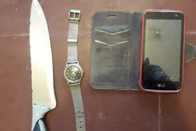 Un ladrón de 18 años entró a la casa de una anciana y la atacó con un cuchillo para robarle