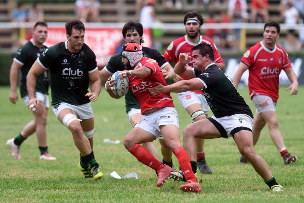 RODEADO. Nicolás Casado ante la marca de Guerineau, Aguilar y Forenza.