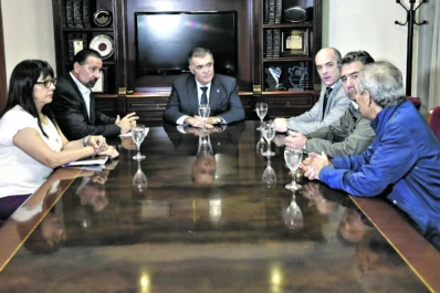 Con condiciones, docentes aceptan velar por la elección