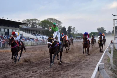 Nueve potrillos competirán en el clásico “Jockey Club”