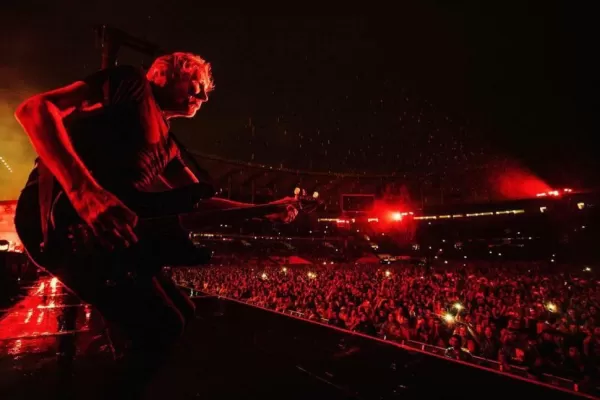 Detrás de la máscara