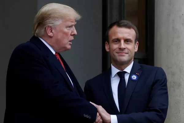 Trump se descarga en Twitter y da fin al idilio con Macron