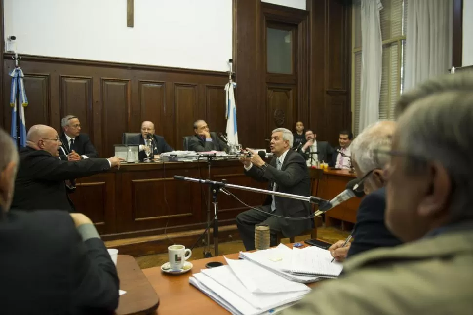 AUDIENCIA. Ayer se cruzaron en un careo el imputado Sánchez y el testigo Vázquez Carranza. la gaceta / FOTOs DE JORGE OLMOS SGROSSO