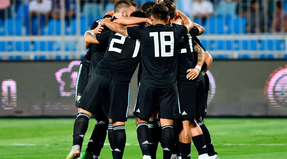 FESTEJO ARGENTINO. La Selección de Scaloni se mide con México en Córdoba.