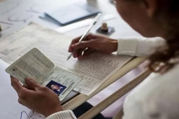 Los docentes estatales deberán cubrir por ley las más de 3.500 mesas de votación