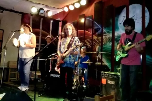 180° celebra 14 años con un paseo por temas propios y covers