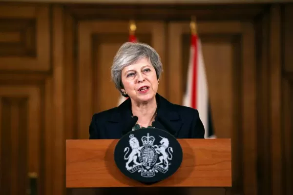 La primera ministra británica se enfrenta a la crisis del Brexit