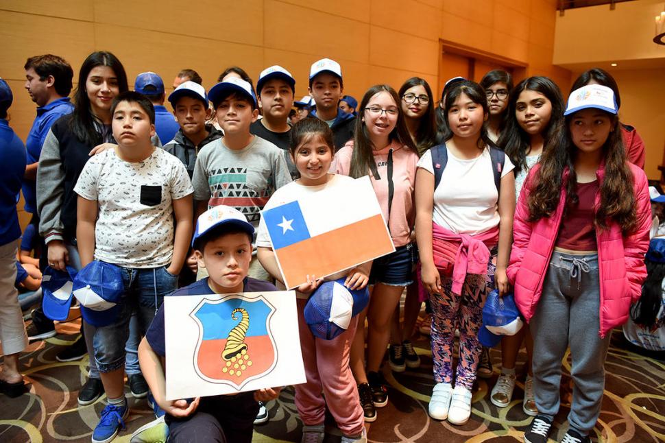 VECINOS. Orgullosos miembros de la delegación de Copiapó, Chile.  