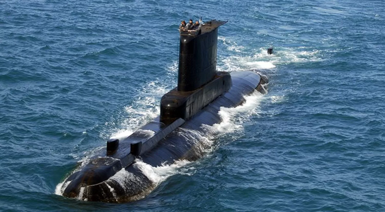 SUBMARINO ARA SAN JUAN. Apareció en la madrugada del sábado.