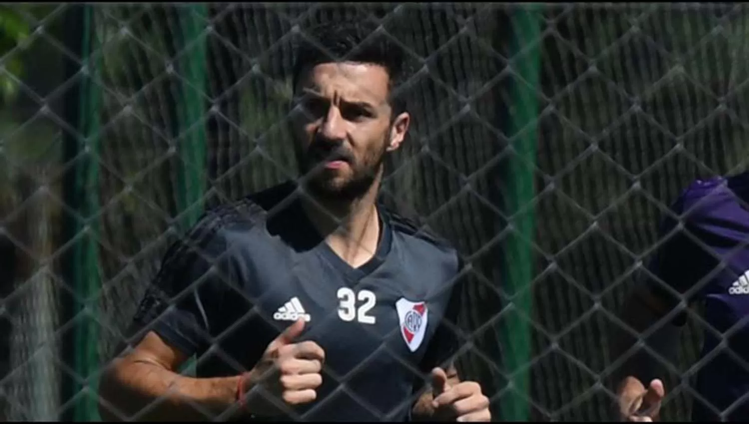 Ignacio Scocco volvió a sentir molestias. (FOTO TOMADA DE lapaginamillonaria.com)