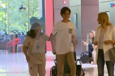 Tres días después de que extirparan un tumor cerebral, Máximo Menem volvió a su casa