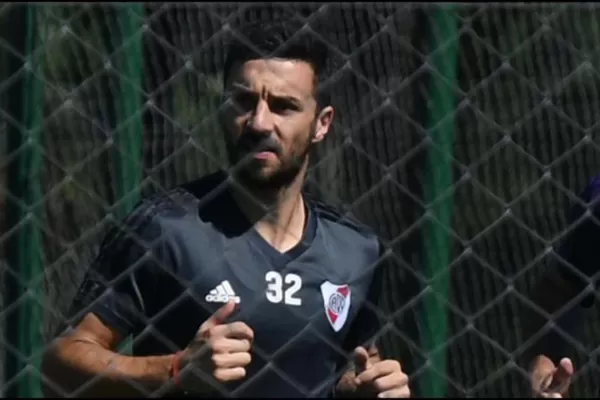 Scocco hizo fútbol, pero no se sabe si jugará