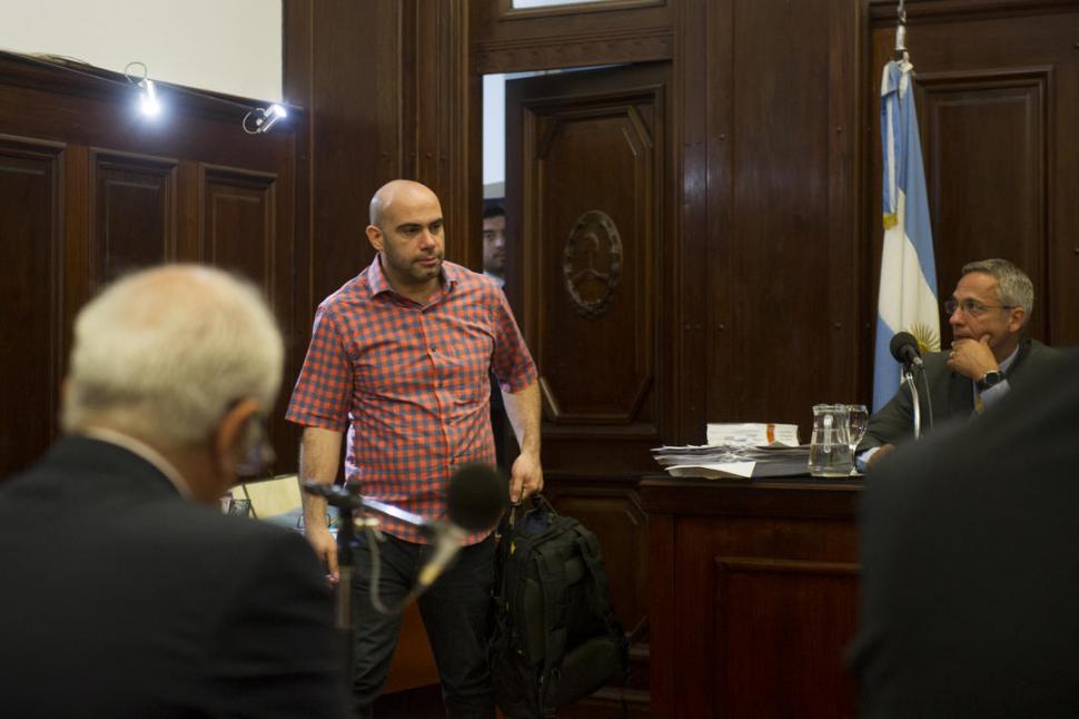 AUDIENCIA. Ayer declaró Maximiliano Bendinelli, especialista y perito de parte de la defensa de Gómez. la gaceta / FOTO DE JORGE OLMOS SGROSSO