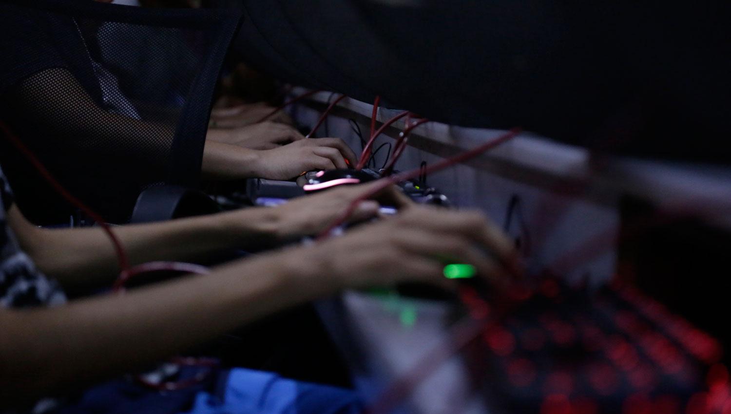 Videojuegos: un policía tucumano está entre los mejores gamers del país y sueña con ser profesional