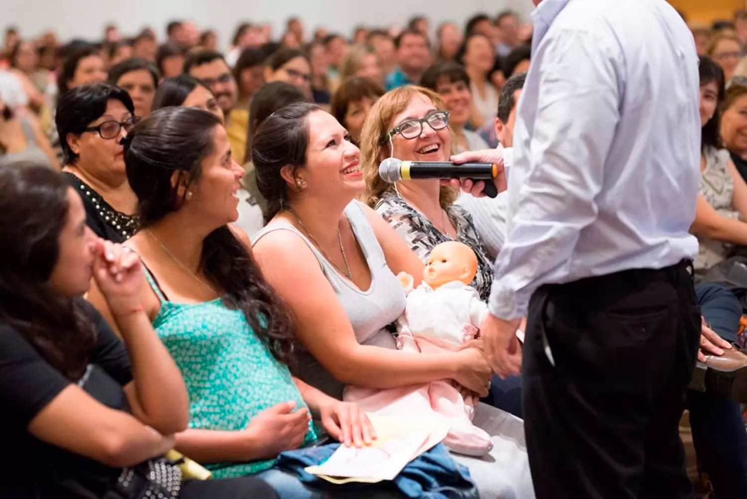 CHARLA PARA EMBARAZADAS. Se tocarán temas como los roles y los primeros días del bebé.