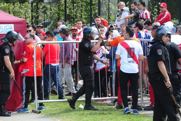 Robaban entradas a hinchas de River cuando se retiraban de El Monumental