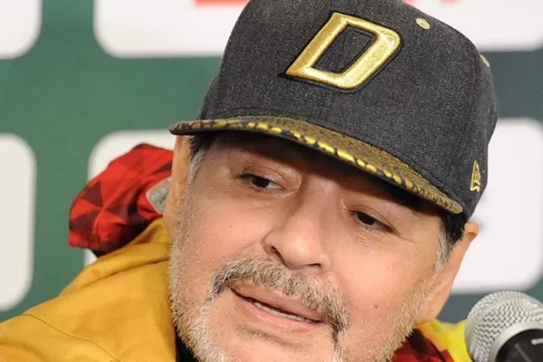 Maradona le apuntó a Macri por el papelón de la Superfinal