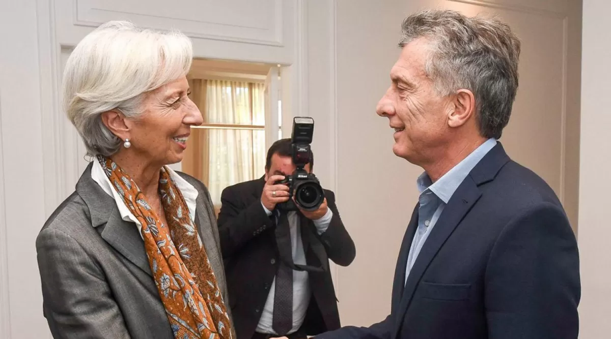 Argentina pasó la segunda revisión del FMI