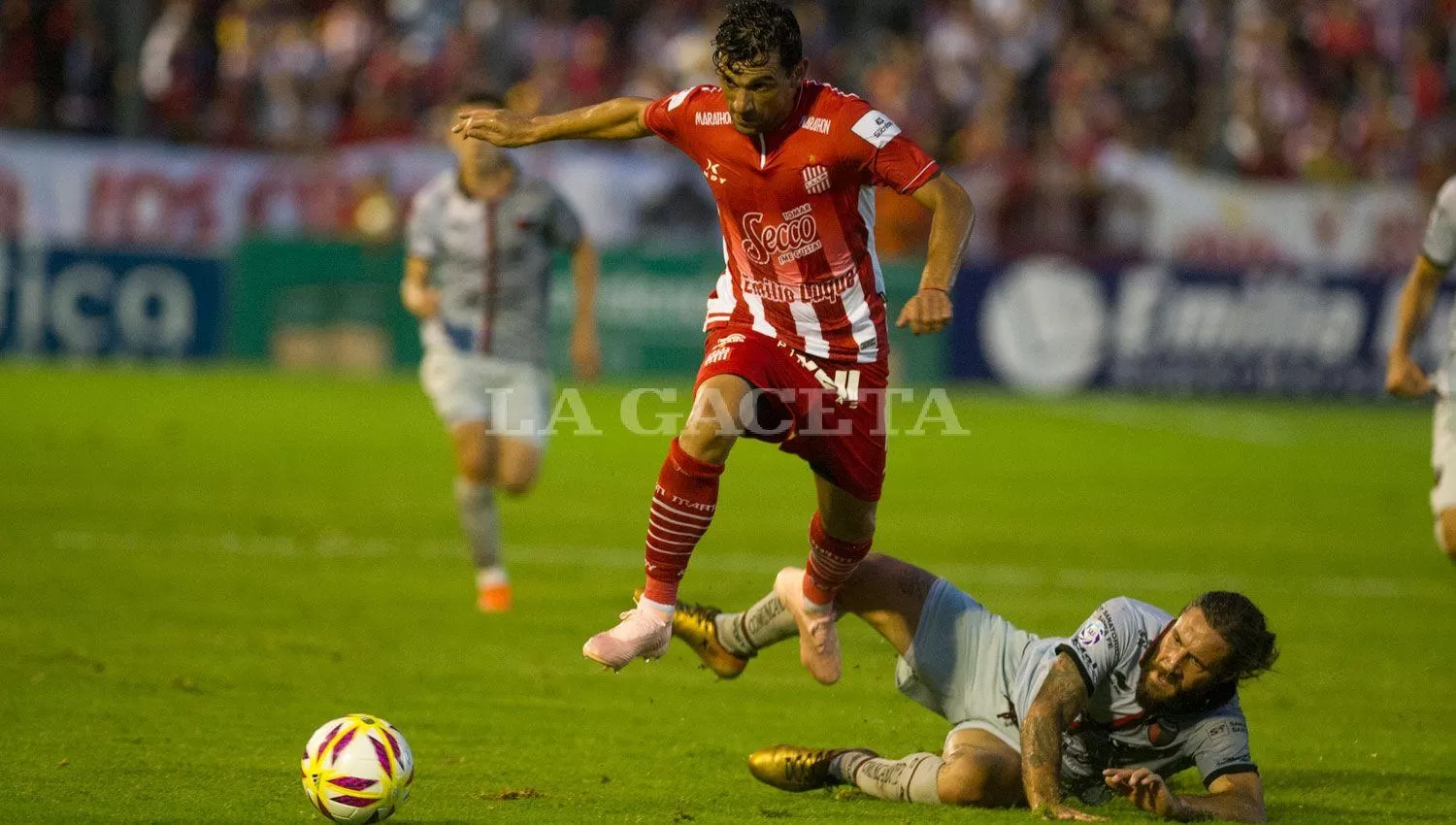 EL EJE DEL EQUIPO. Costa suma minutos y se convirtió en una pieza determinante dentro del equipo que conduce Walter Coyette.