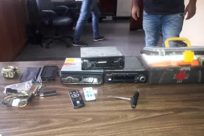 Atraparon a dos motochorros cuando escapaban con el botín