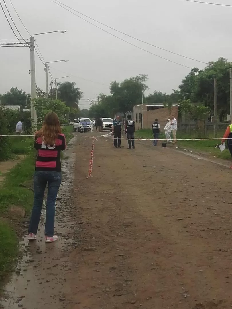 SUR DE LA CIUDAD. Desconocidos interceptaron a los hermanos.  