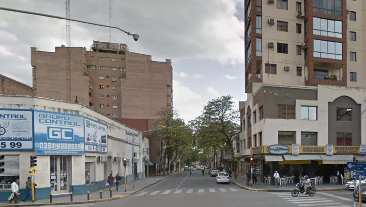 La zona donde le sustrajeron la moto al municipal.