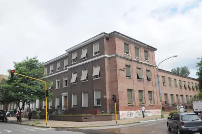 El acusado de haber matado a la mujer en Ciudadela intentó quitarse la vida en los tribunales