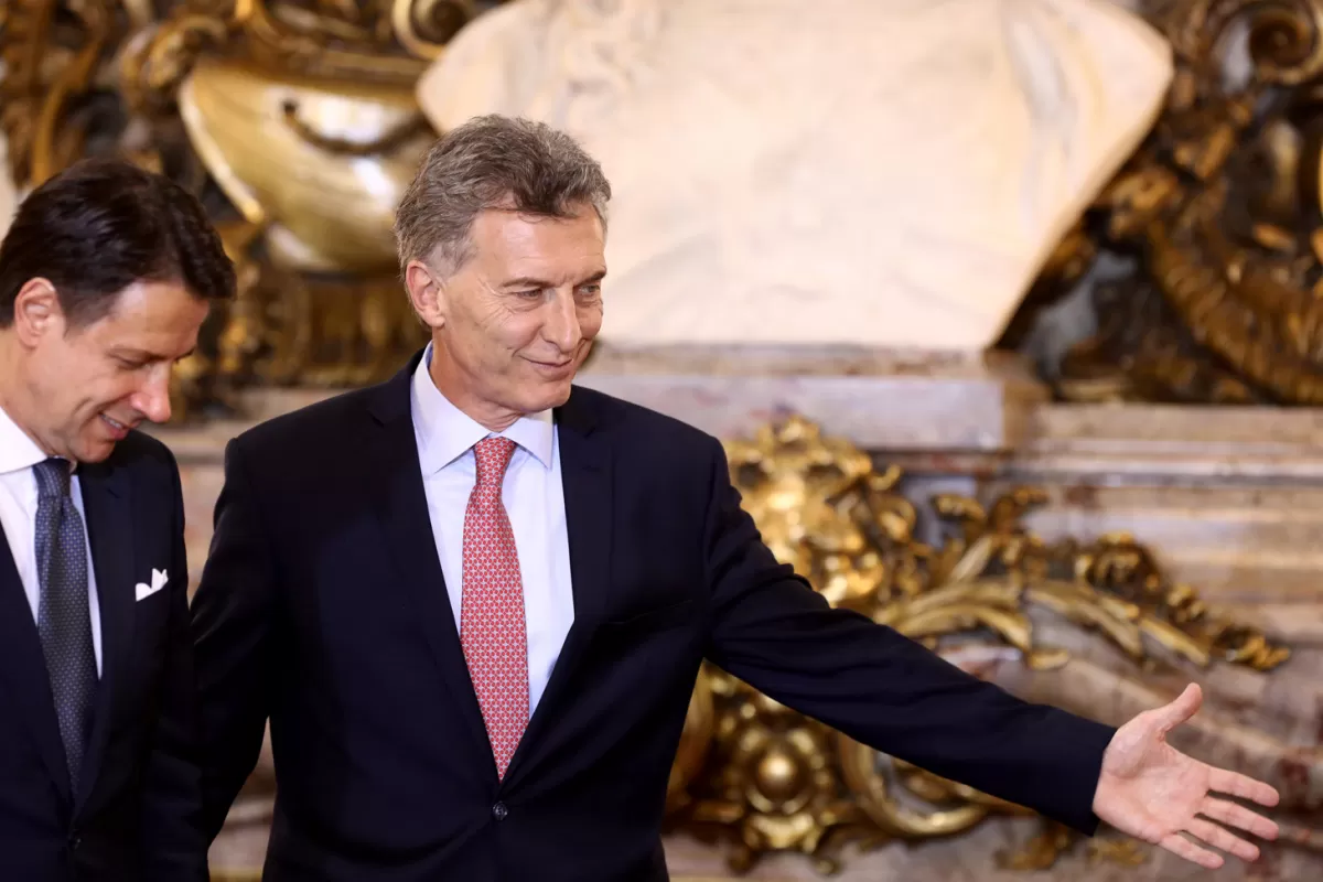 La trepada a una cumbre coronada de tensiones