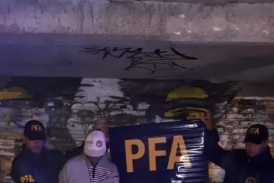 Rescataron a una joven en Santa Lucía y aprehendieron al concubino por posible secuestro