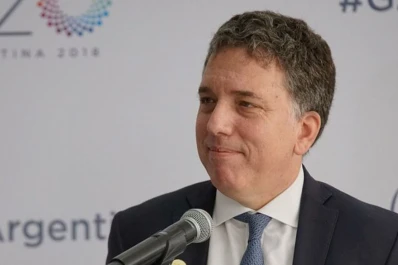 Dujovne calificó de avanzadas la negociaciones para que Argentina ingrese a la OCDE