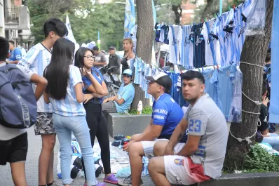 Volaron las plateas y mañana se reanudará la venta para el clásico tucumano