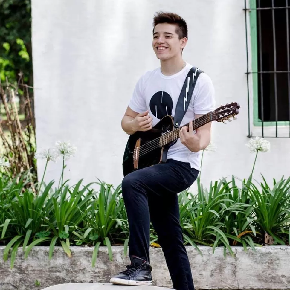 RENOVACIÓN. Luis Garzón integra la nueva generación de folcloristas. prensa