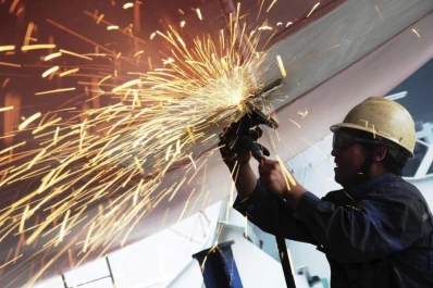 La economía seguirá en zona de contracción