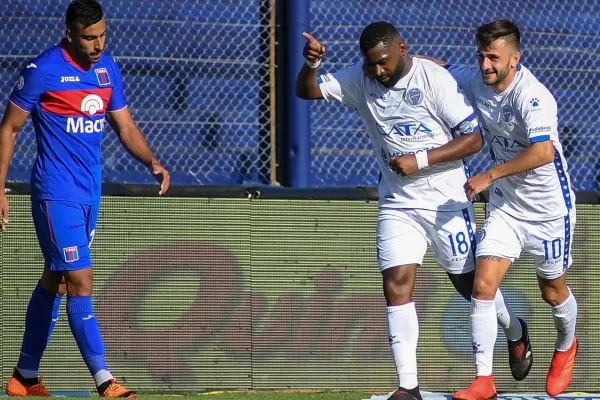 Godoy Cruz venció 3-1 de visitante a Tigre y se acomodó mejor en la tabla