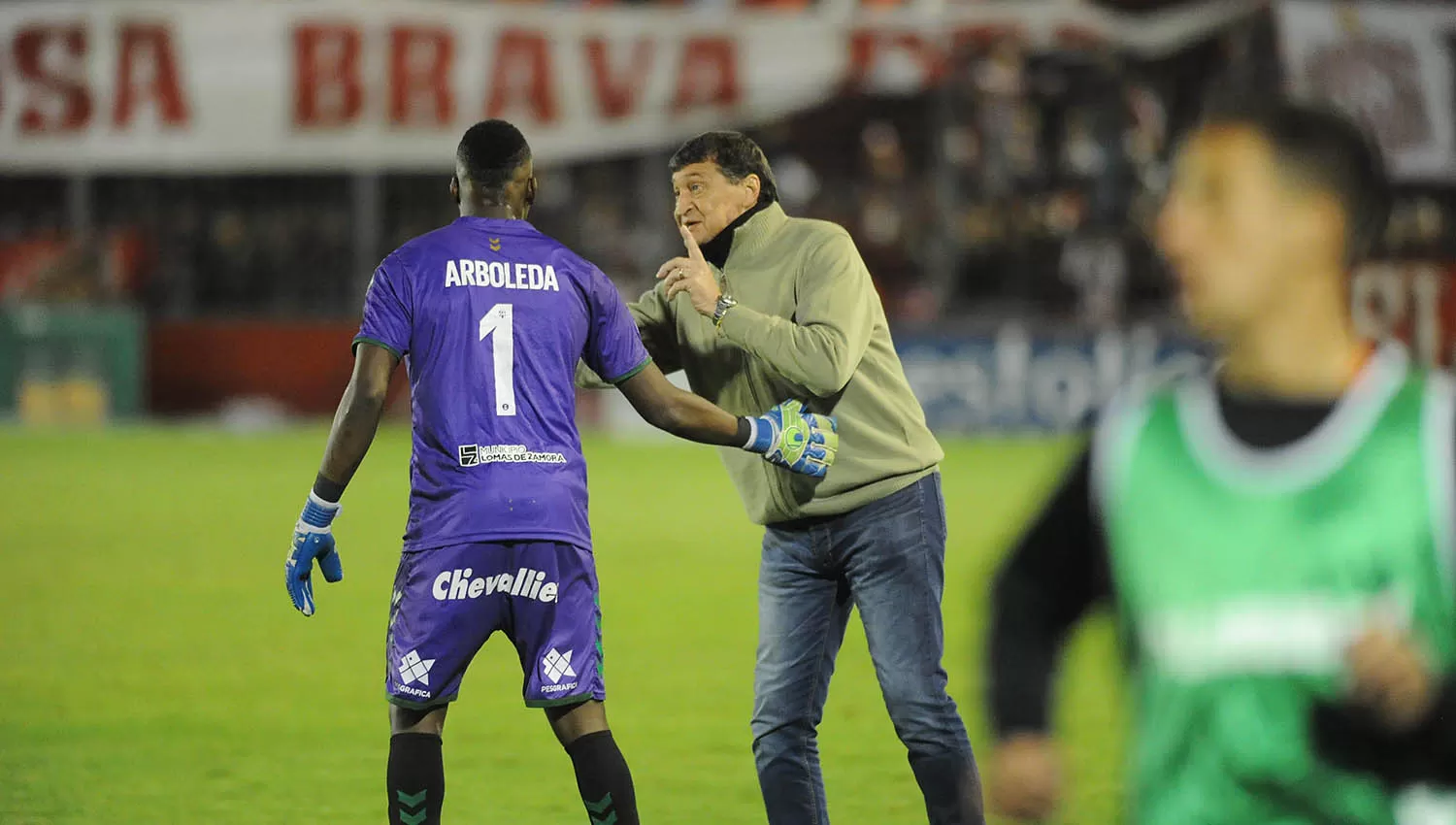 Falcioni dirigió por última vez a Banfield contra Unión. (ARCHIVO)