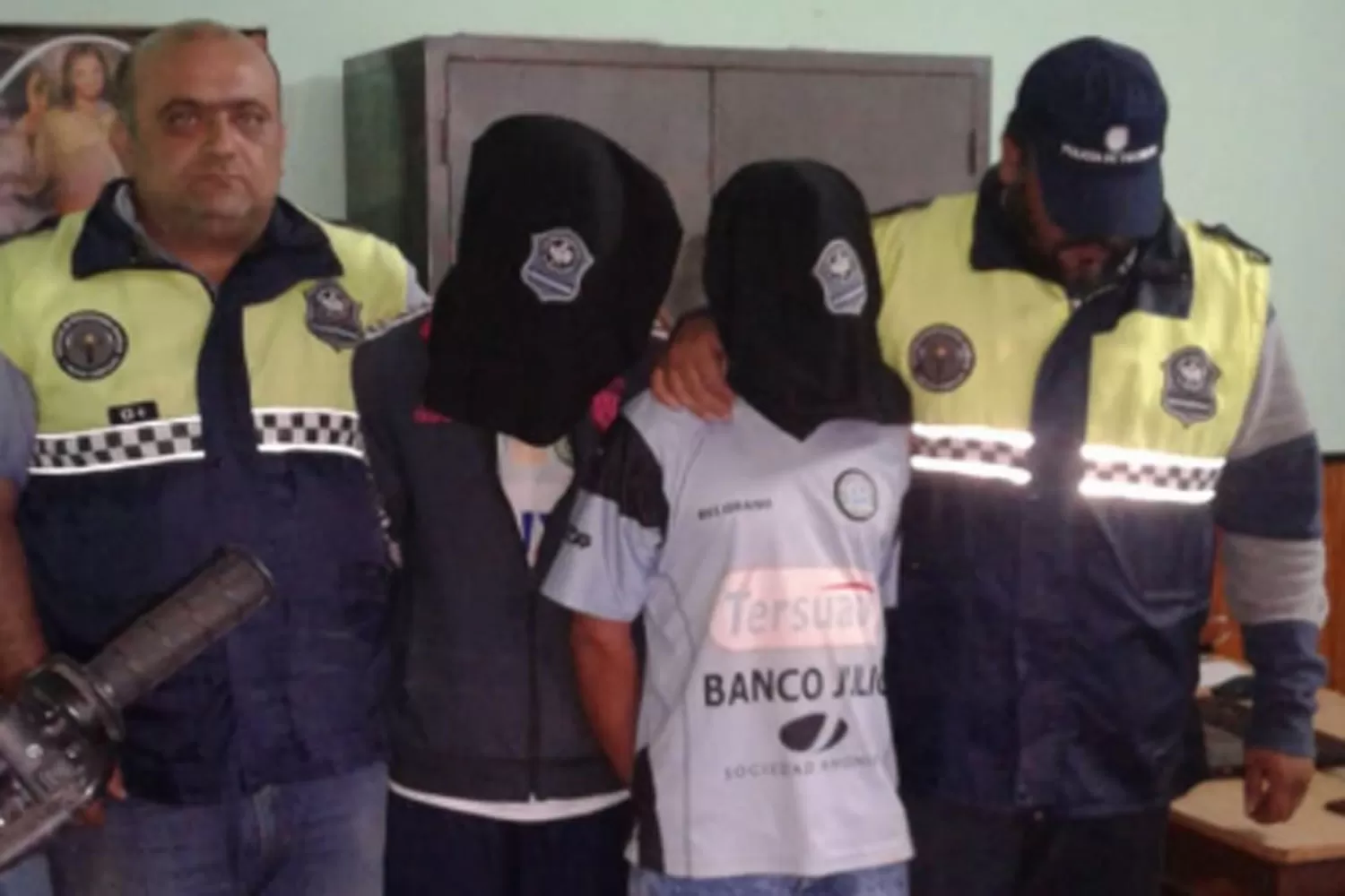 Atraparon a dos ladrones tras un asalto: uno tenía pedido de captura internacional
