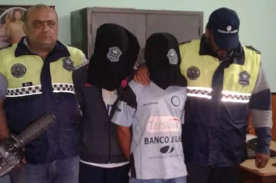 Atraparon a dos ladrones tras un asalto: uno tenía pedido de captura internacional