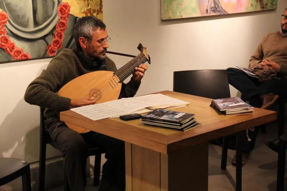 PROFESOR DANIEL ROBLES. Hoy estrenará Passacaglia para piano.  