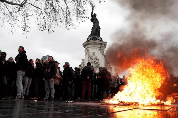 Francia: alerta y detenciones antes de las protestas