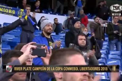 Los buenos gestos: hinchas de Boca aplaudiendo a River; jugadores de River acompañando a los de Boca