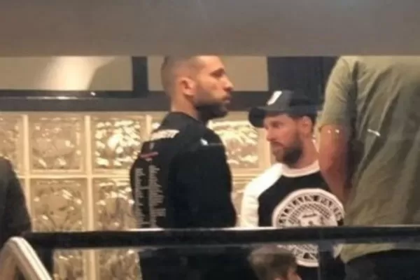 Messi y otros jugadores de Europa, presentes para ver el River-Boca