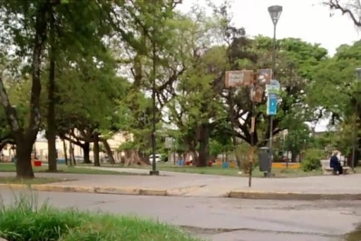 Un derrame cloacal contamina el ambiente