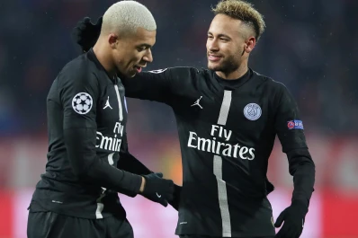 Paris Saint Germain y Liverpool también aseguraron un lugar en la próxima ronda