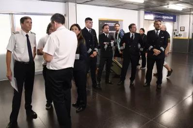 Gremios de pilotos de aviones anunciaron un paro por 48 horas