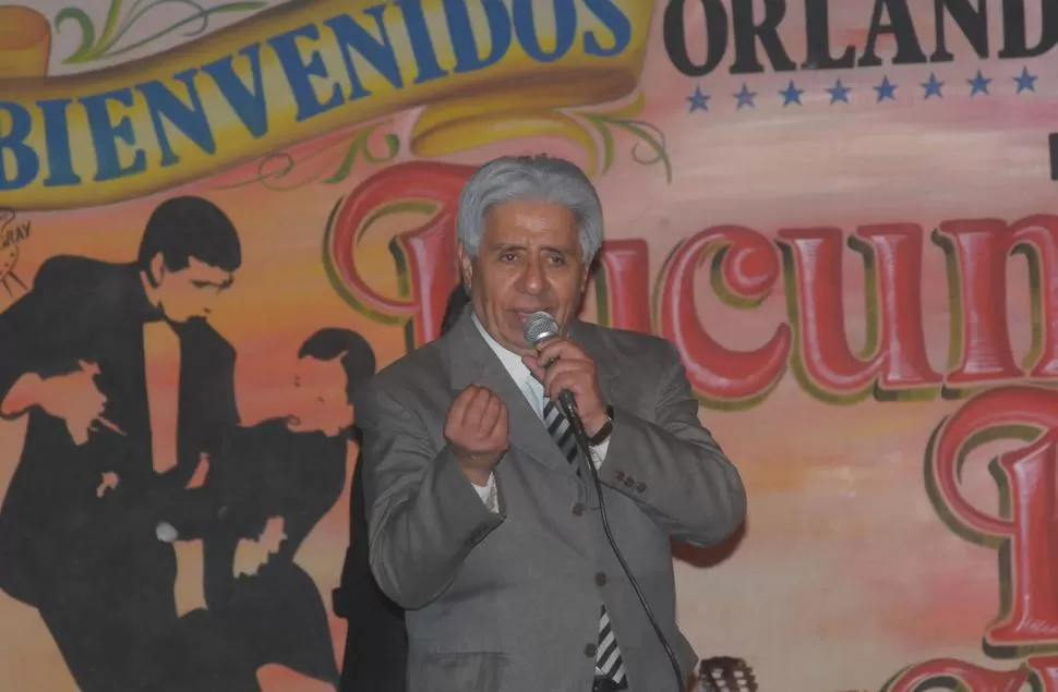 UNA VOZ POTENTE. Orlando Navarro se presenta hoy en el Teatro de la Paz. ARCHIVO.- 