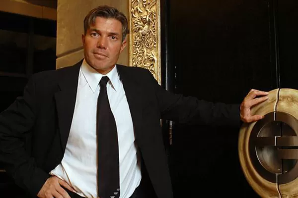 Burlando se reunirá esta tarde con Juan Darthés para evaluar la continuidad de la defensa