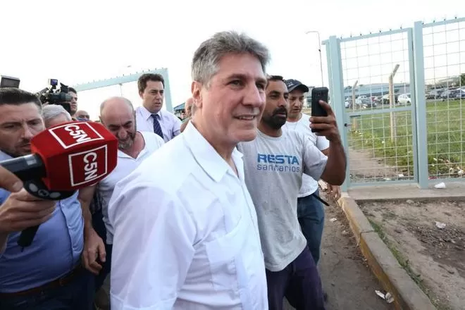 Amado Boudou. Ex vicepresidente al salir del penal de Ezeiza. FOTO DE LA NACIÓN